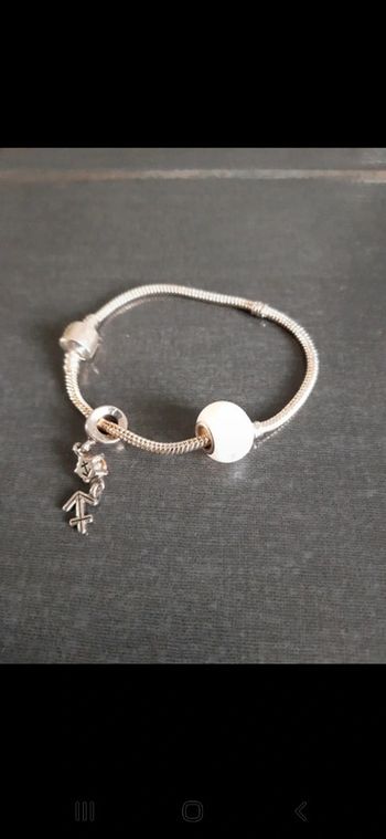 Bracelet à breloques