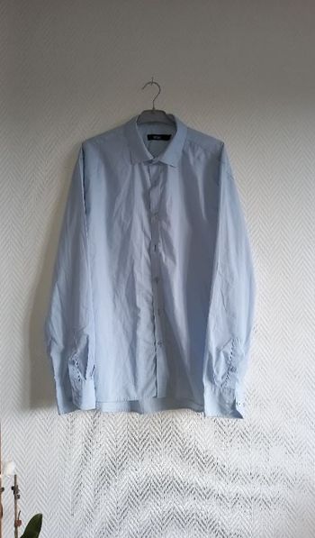Chemise bleu ciel