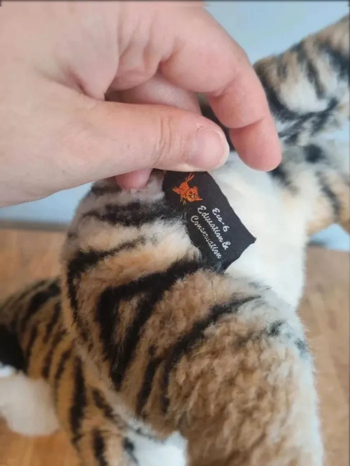 Peluche bébé tigre eco 35 cm - photo numéro 5
