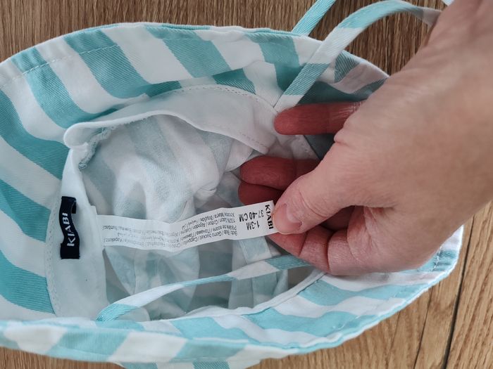 Lot de 2 chapeaux bébé 1-3mois neufs - photo numéro 2