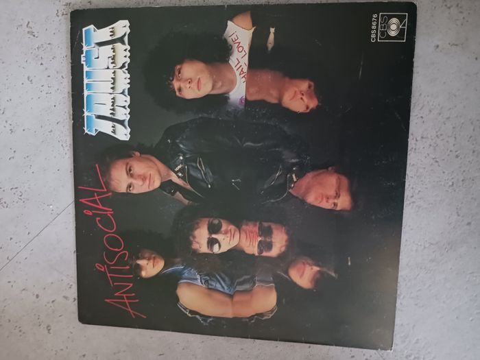 disque vinyl 45 T Trust Antisocial