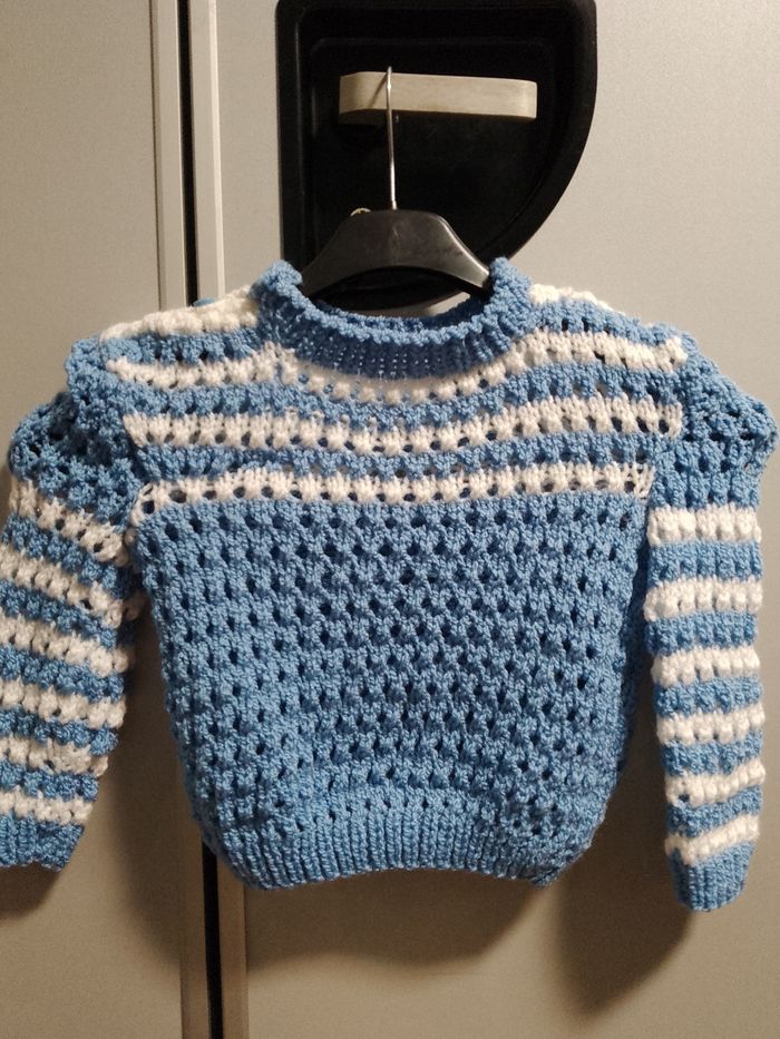 Pull bleu garçon - photo numéro 2