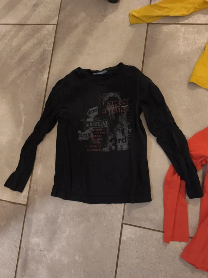 Lot vêtements 5 ans - photo numéro 10