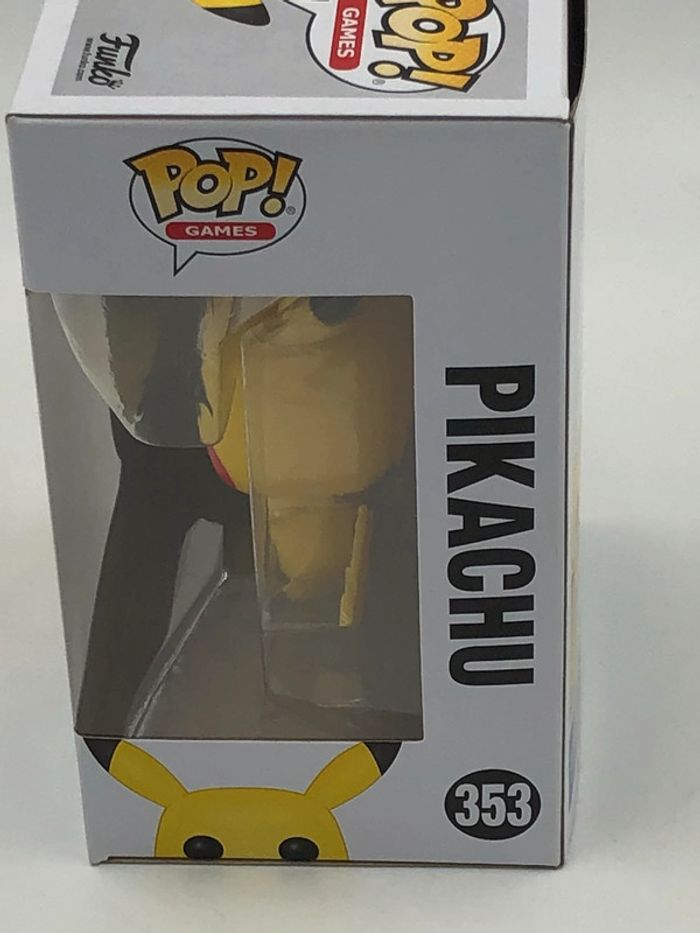 Figurine Funko Pop Pokémon Pikachu 353 - photo numéro 2