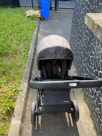 Poussette cybex avc cossy