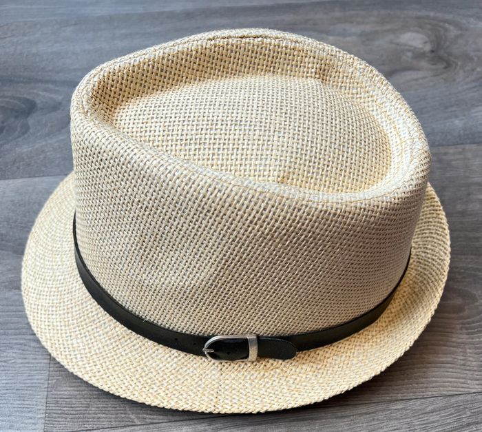 Beau chapeau style Panama taille 58cm