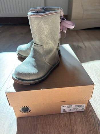 Uggs 22