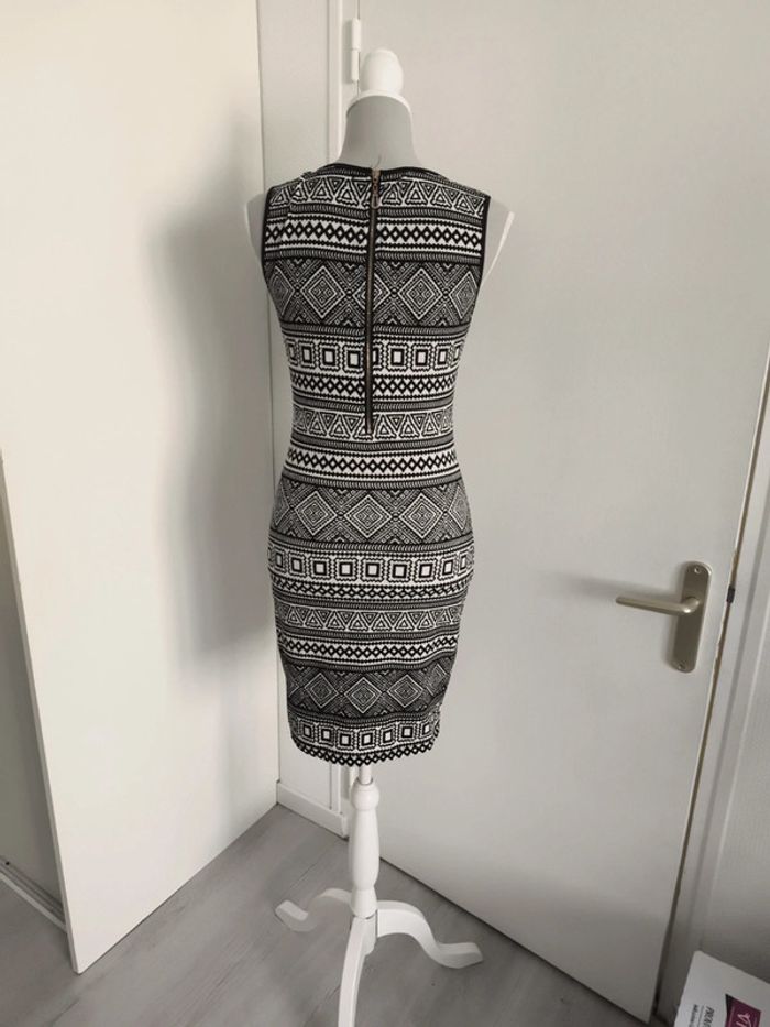 Robe manche courte - photo numéro 2