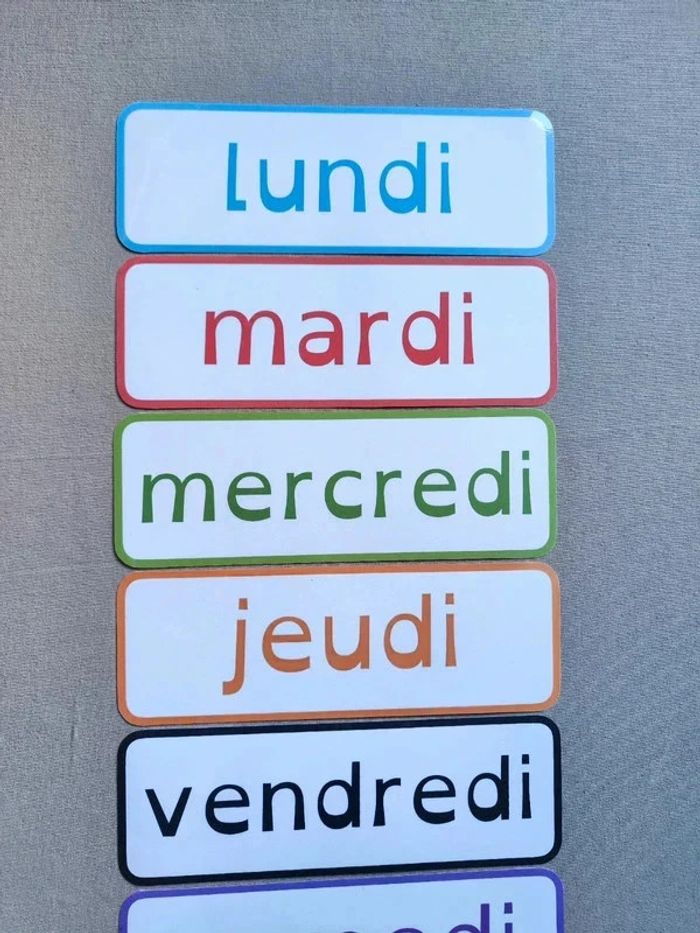 Pancartes des jours de la semaine - photo numéro 2