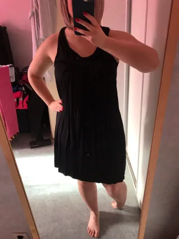 Robe noire fluide
