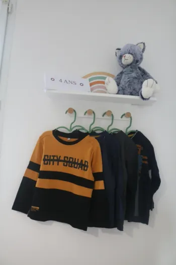 Lot hauts garçon 4 ans