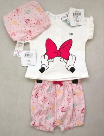 Ensemble minnie neuf 3 mois