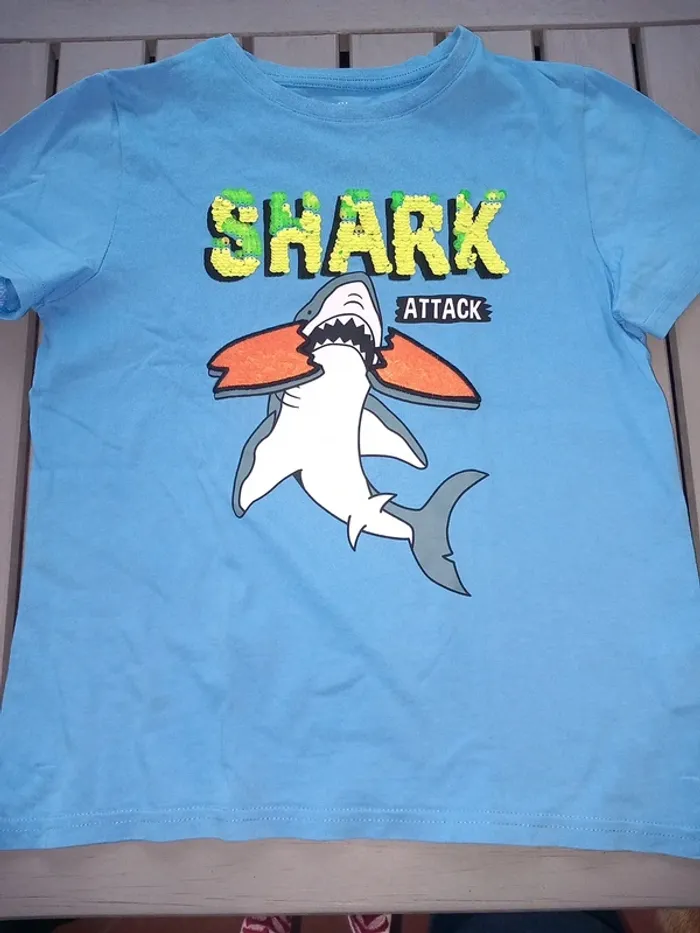 T-shirt requin - photo numéro 2