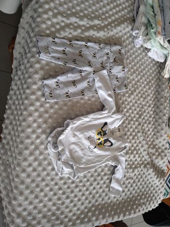 Ensemble body + legging 1 mois
