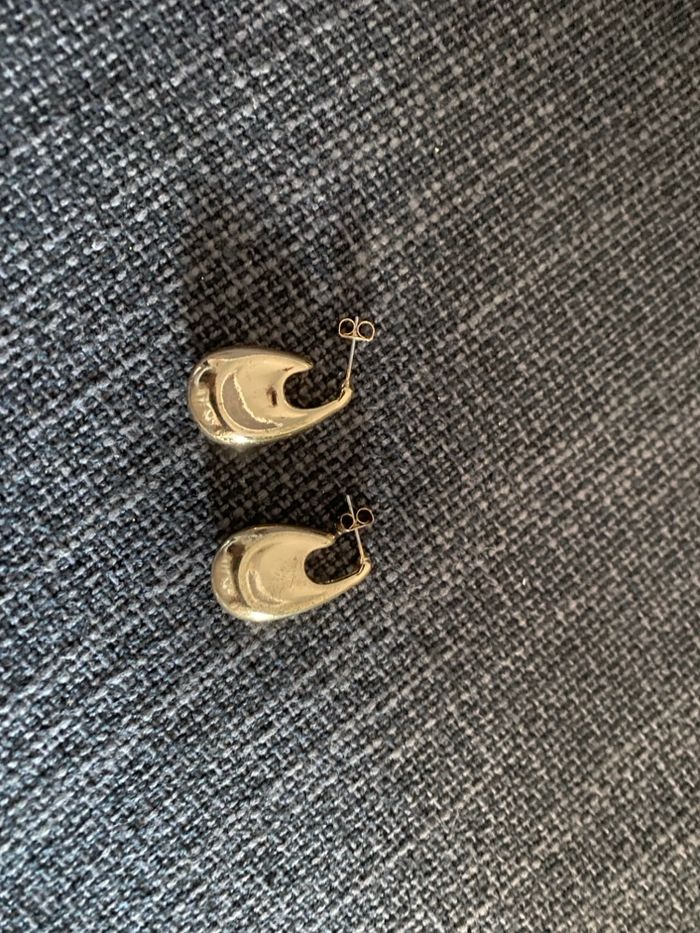 Jolies boucles d'oreilles dorées - photo numéro 5