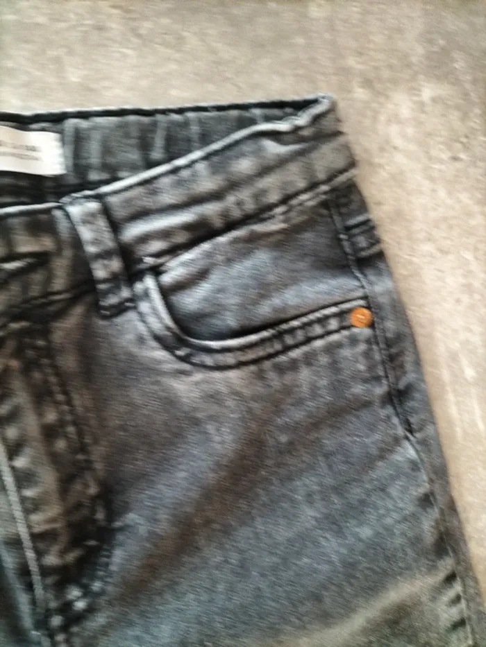 Jean taille 10 ans Zara - photo numéro 6