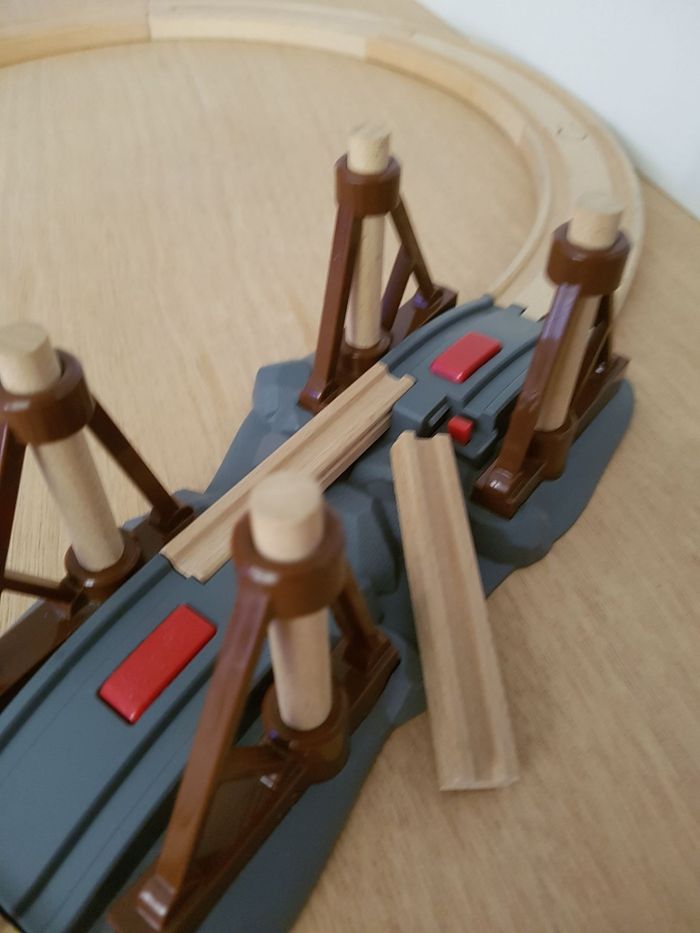 Brio world circuit de train en bois âge d'or du rail - photo numéro 4