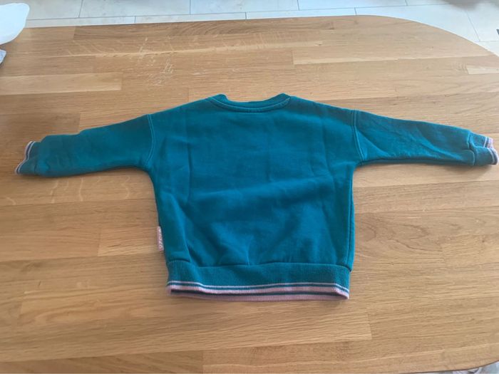 Pull Disney Baby 9-12 mois - photo numéro 2