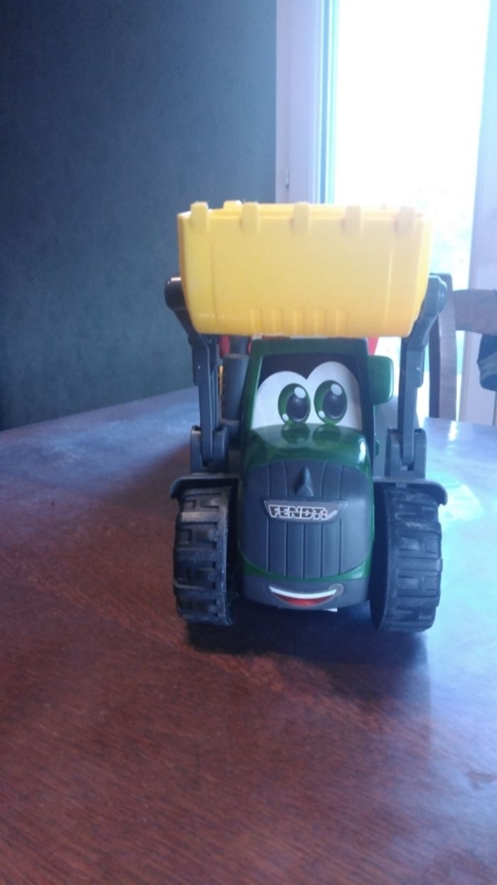 Tracteur son et lumière avec remorque - photo numéro 2