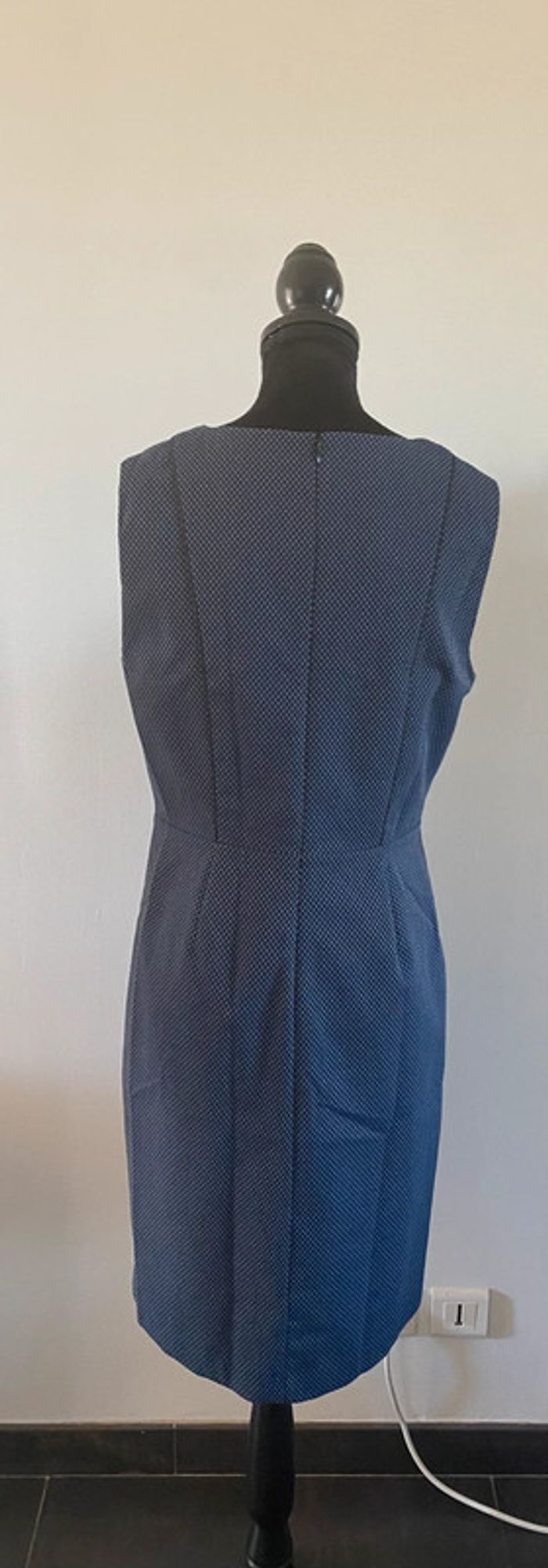 Robe Kookai bleu marine et noire taille 42 - photo numéro 4