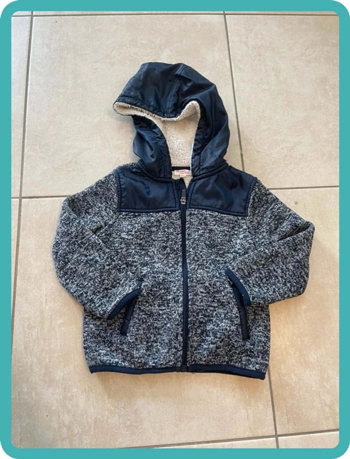 Belle grosse veste intérieure molletonné 4 ans DPAM