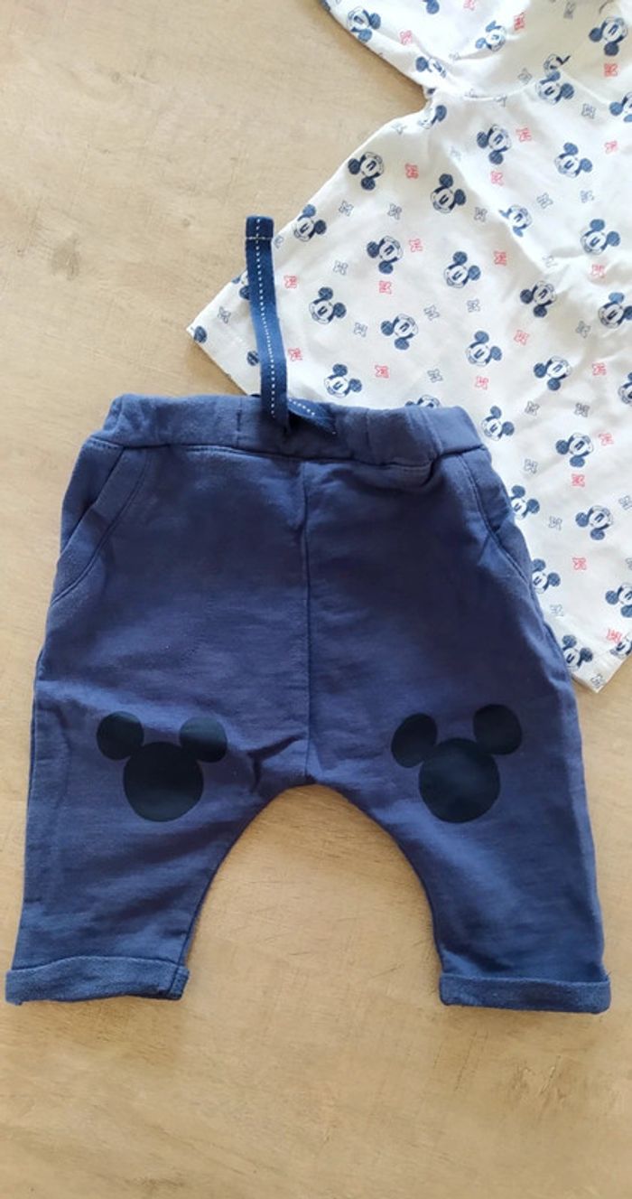 Ensemble Mickey 3 mois - photo numéro 3