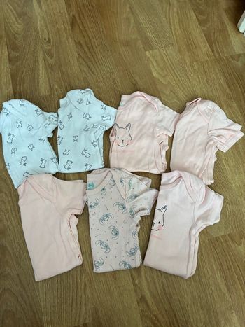 Lot body fille 24 mois