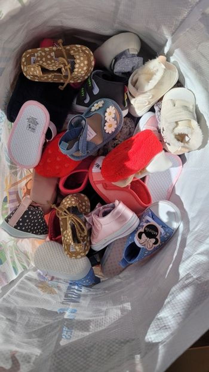 Lot chaussures bébé fille naissance à 1 an