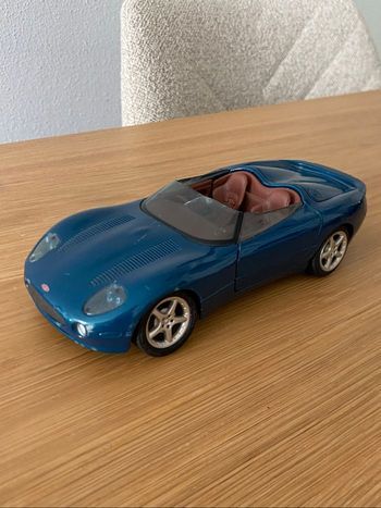 Jaguar XK 180 1/24