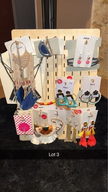 Lot 3 bijoux pour revendeur