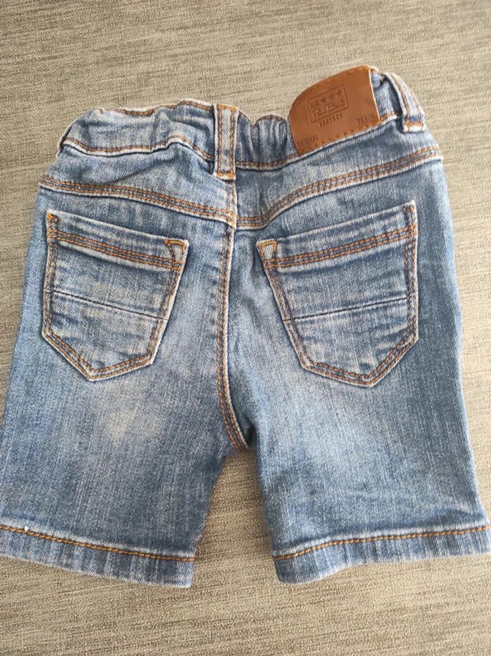Short en jean et t-shirt Tao 6 mois - photo numéro 9