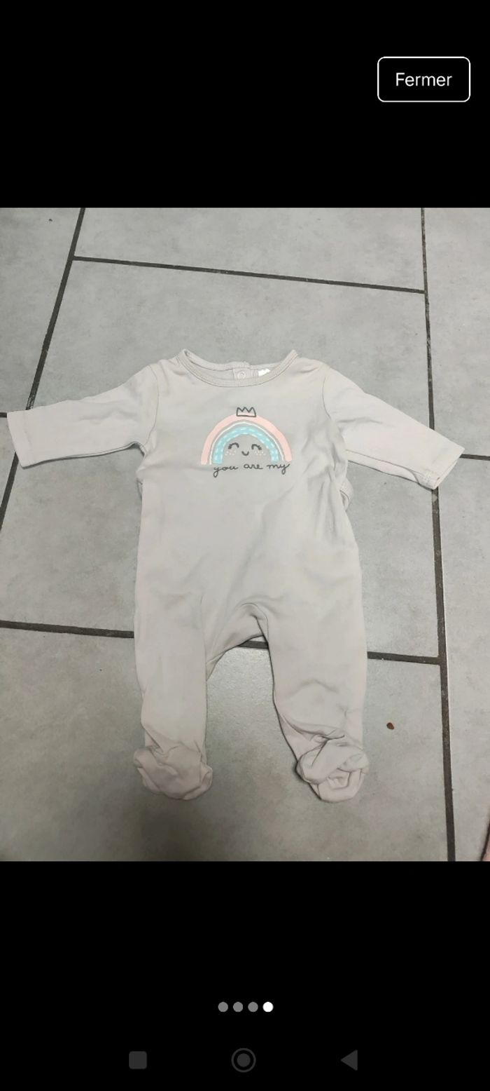 Pyjama 1 mois - photo numéro 4