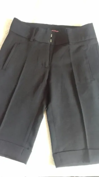 Bermuda/short longueur genoux NEUF forme pantalon costume Jennyfer taille 36