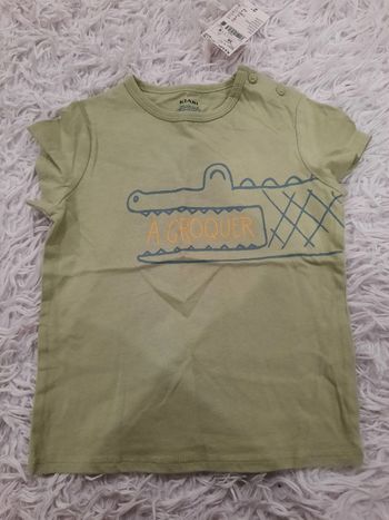 Tee shirt taille 36 mois