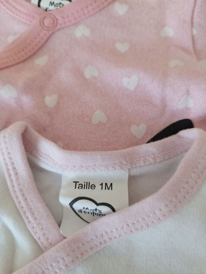 Pyjama et body - photo numéro 5