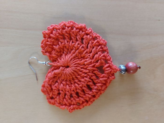 Boucles d'oreilles crochet coeur rouge - photo numéro 2