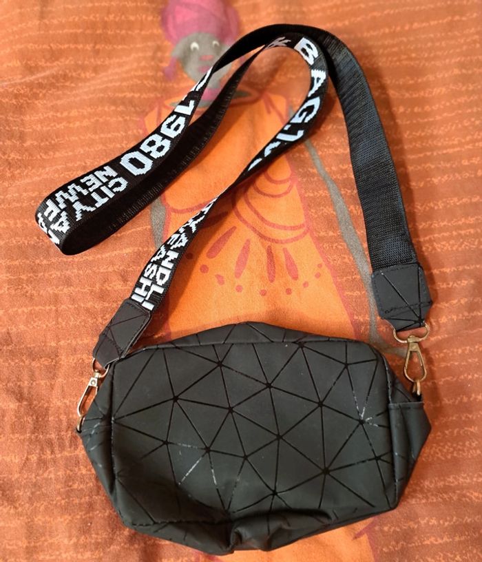 Petit sac neuf - photo numéro 2