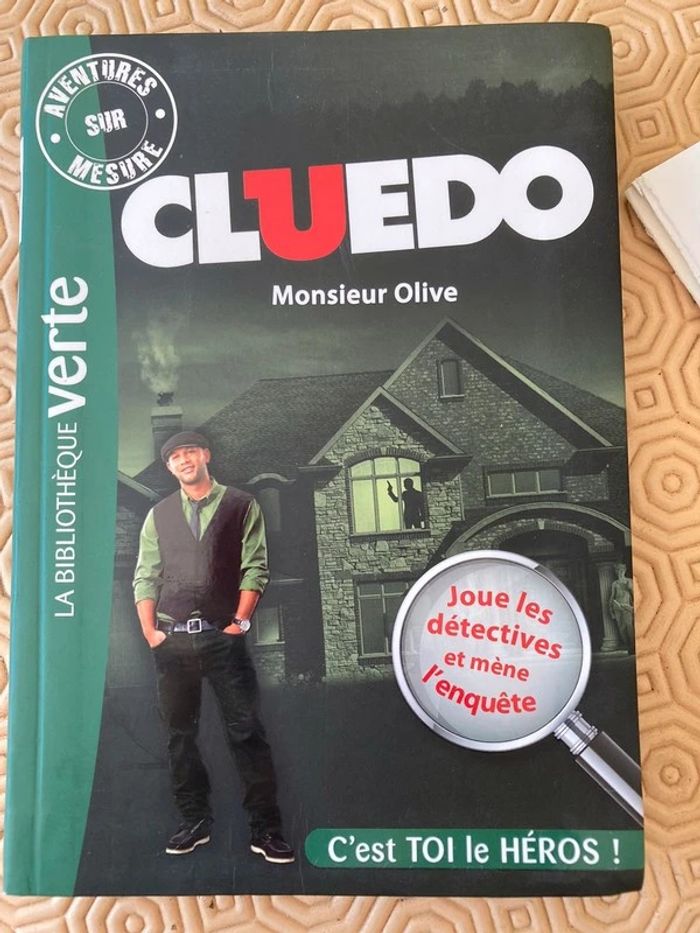 livre cluedo M. olive