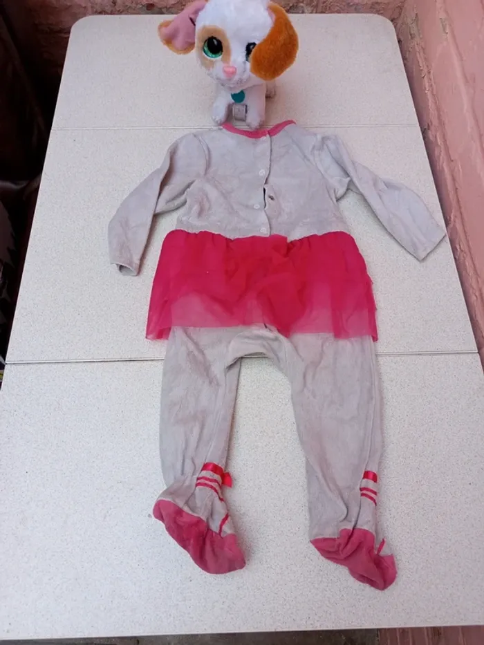 Pyjama 1piece princesse taille 18mois/81cm - photo numéro 5