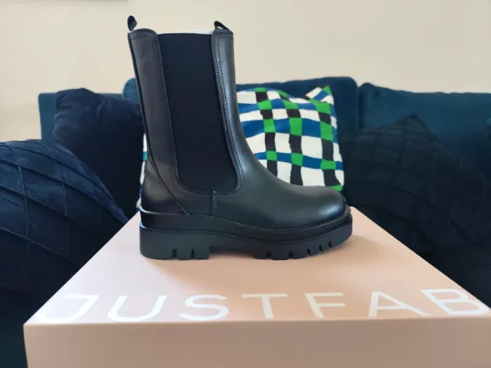 Boots bottines noires neuves jamais portées taille 37,5 / 38