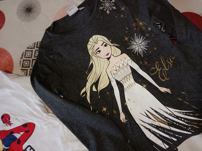 Lot 7 t-shirts manches longues 👧 taille 4 ans - photo numéro 6