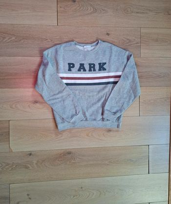 Sweat gris de la marque Gémo.Taille M