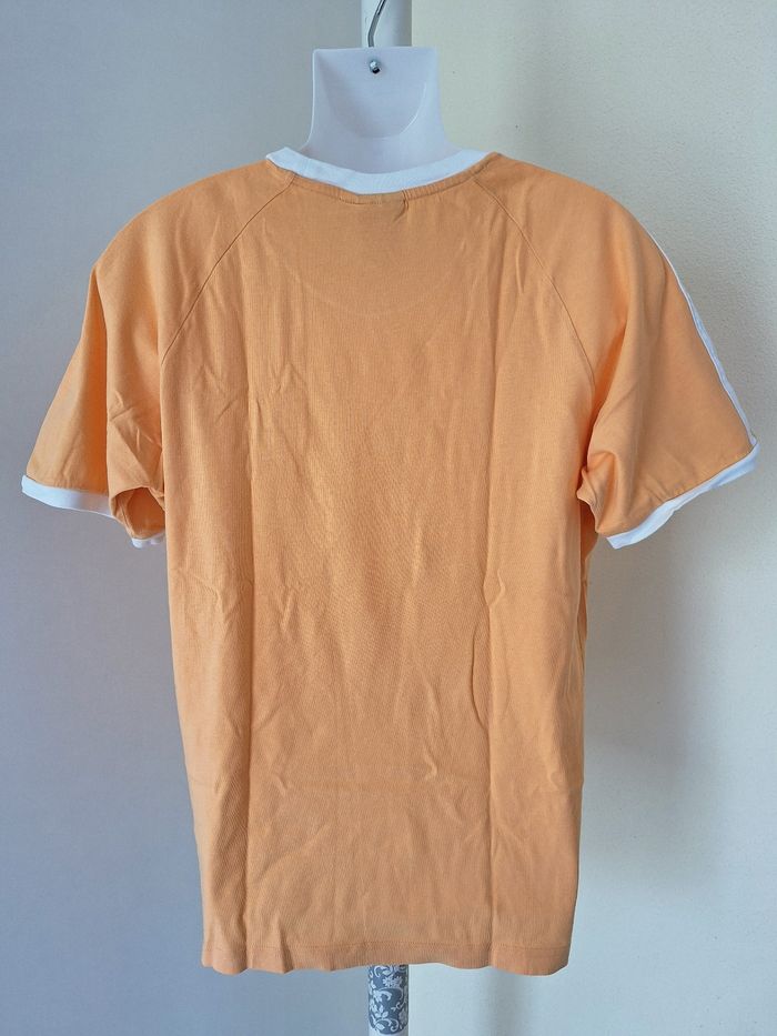 T-shirt taille M Adidas - photo numéro 3