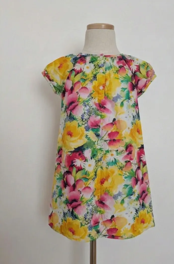 Robe Fleurie Baby Gap - 5 Ans (110 cm) - Coton Doublé - Smockée - photo numéro 2