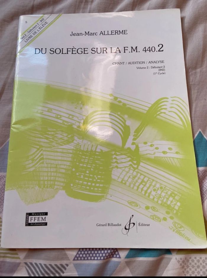 Livre solfège F.M.440.2
