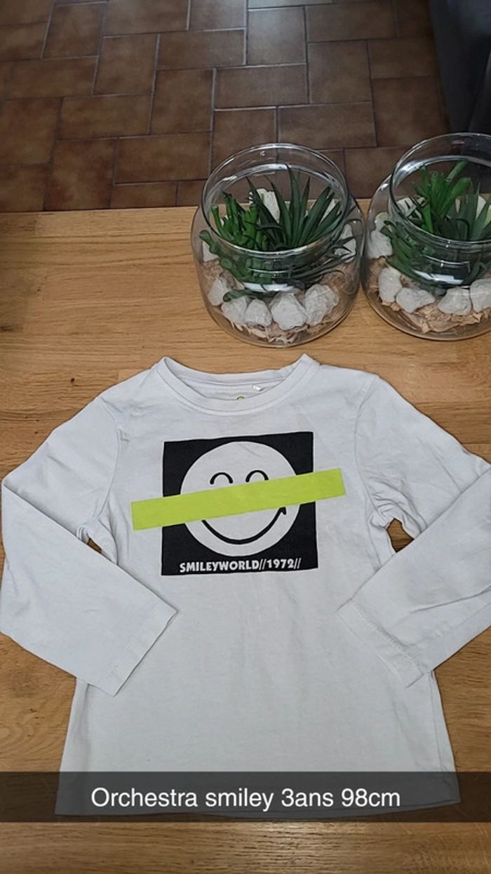 Tee-shirt smiley