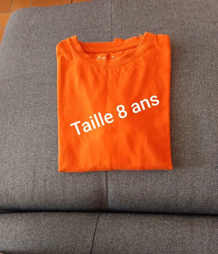 T shirt manche longue orange taille 8 ans