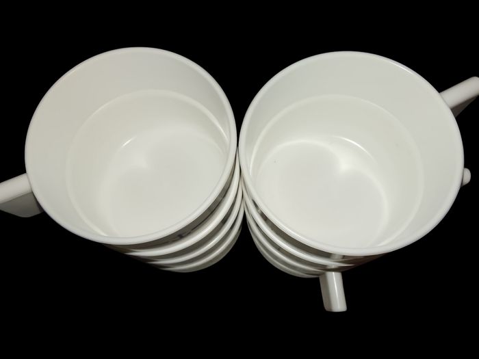 Gobelets plastique vintage - photo numéro 3