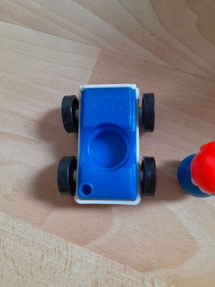 Voiture bleu et son personnage fisher price - photo numéro 3