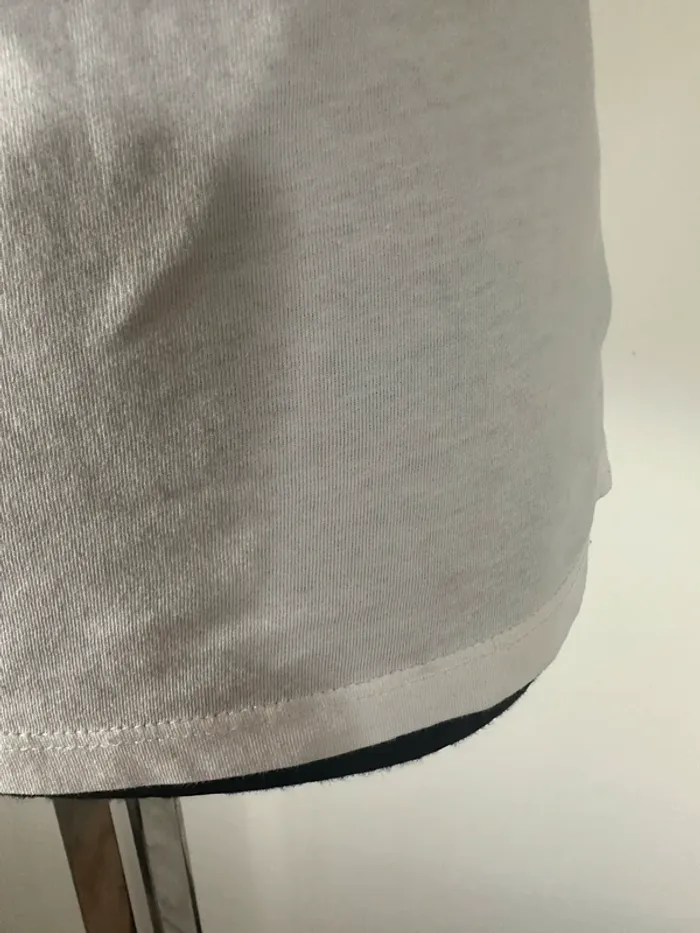 T-shirt Dont need a man - photo numéro 5